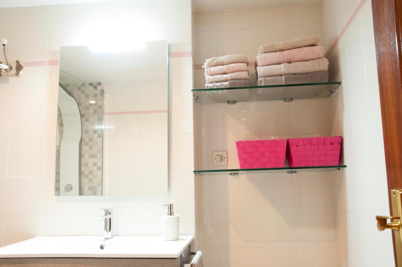 Apartamento Araceli Proximo A Clinica Oftalmologica Fdez Vega Appartement Oviedo Buitenkant foto
