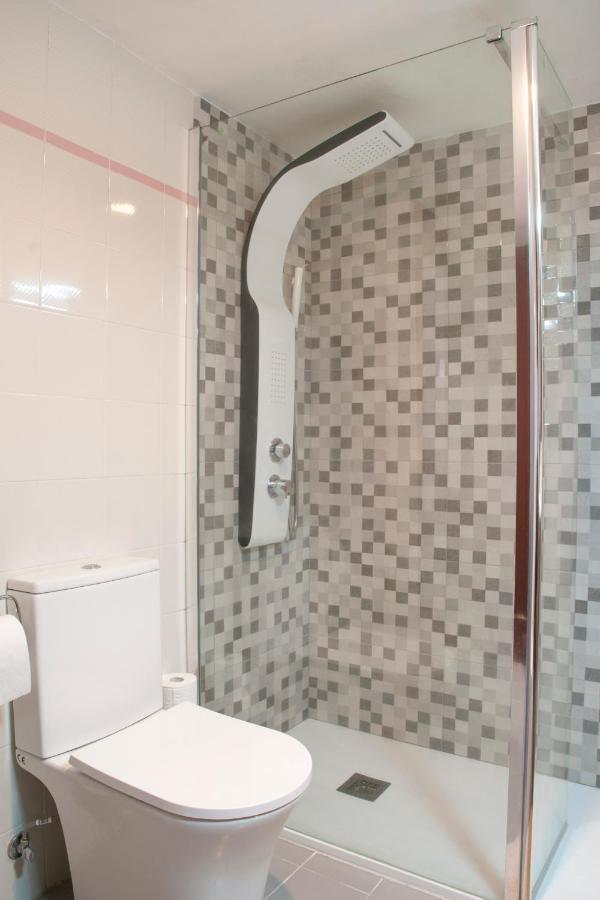 Apartamento Araceli Proximo A Clinica Oftalmologica Fdez Vega Appartement Oviedo Buitenkant foto