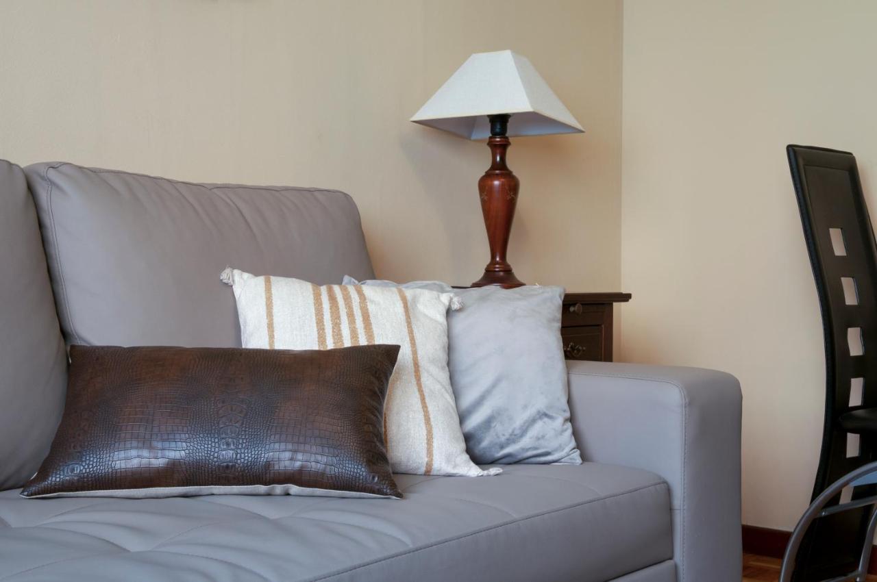 Apartamento Araceli Proximo A Clinica Oftalmologica Fdez Vega Appartement Oviedo Buitenkant foto