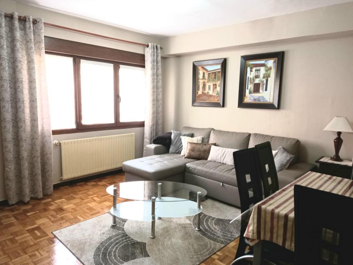 Apartamento Araceli Proximo A Clinica Oftalmologica Fdez Vega Appartement Oviedo Buitenkant foto